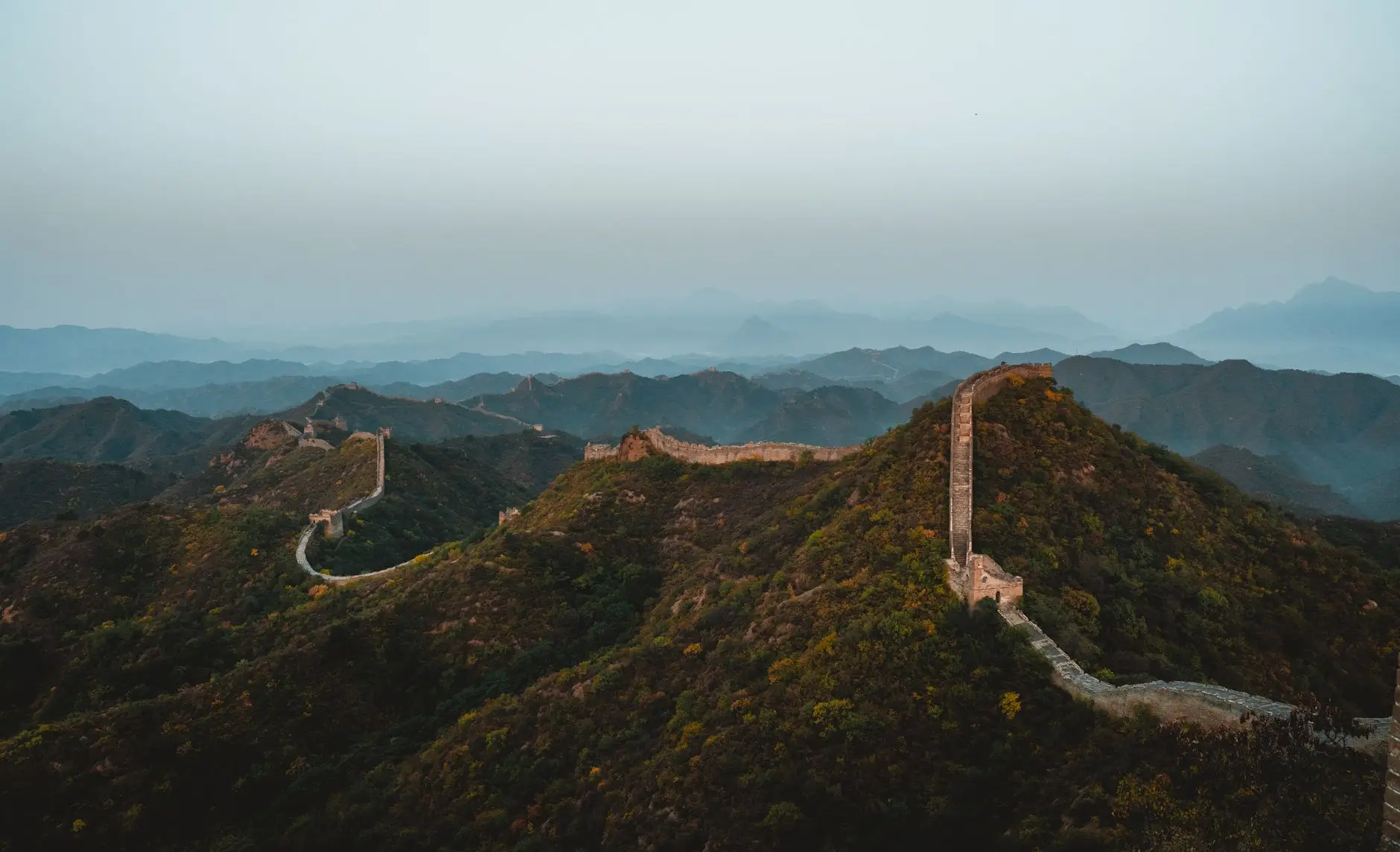 La Gran Muralla de China sobre las montañas