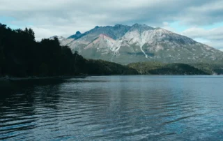 Lagos y montañas de Bariloche, Argentina Lagos y montañas de Bariloche, Argentina